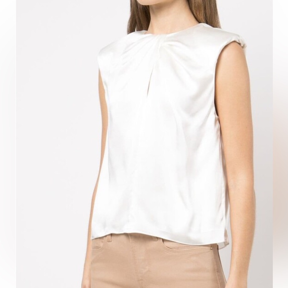 Frame Silk Warm White Front Twist Cap Sleeve Blouse | Size M
